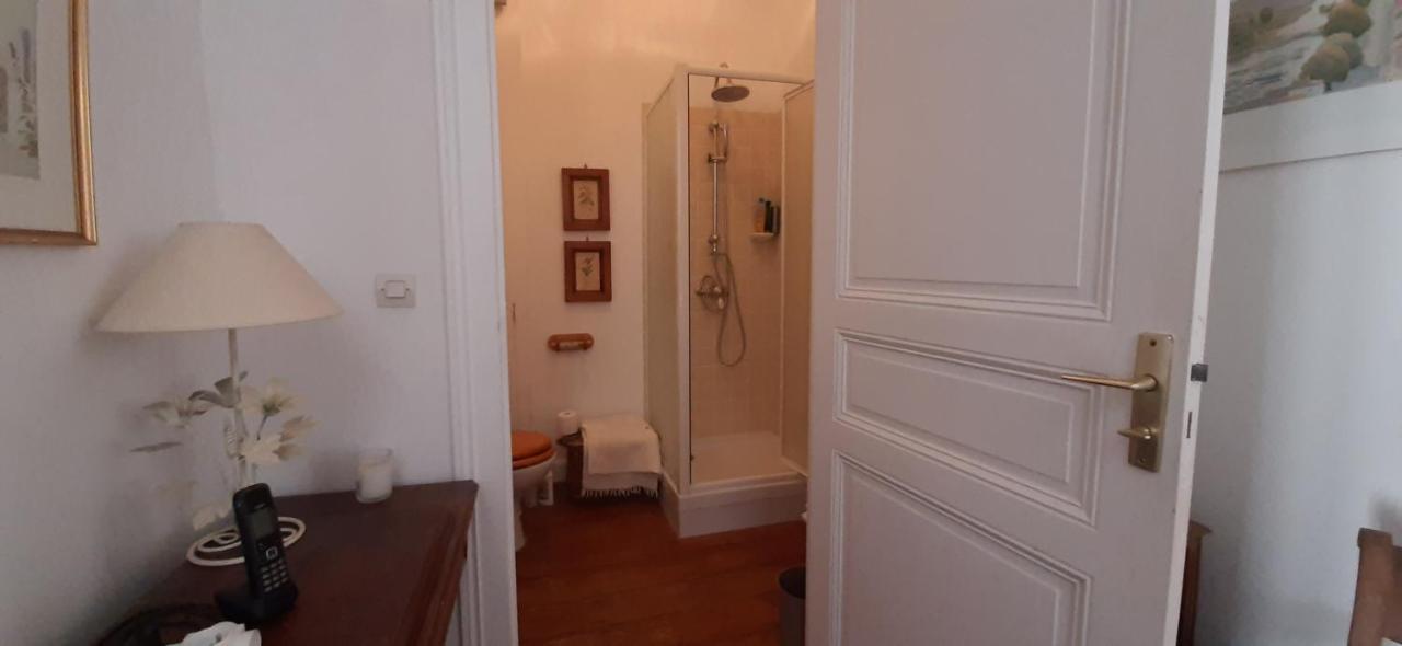 La Maison Du Port Mortagne-sur-Gironde Екстер'єр фото